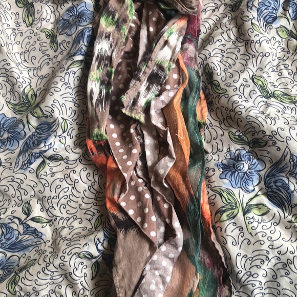 Anthropologie Silk Ric Rac Sleeveless Blouse with Multi-Ruffle Detail Sz L - Picture 4 of 5